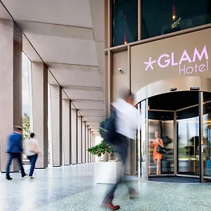 Glam Milán